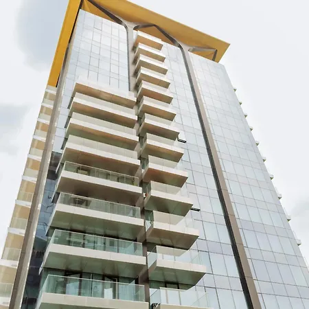 Appartement A Window To Extravagance & Unmatched Views *