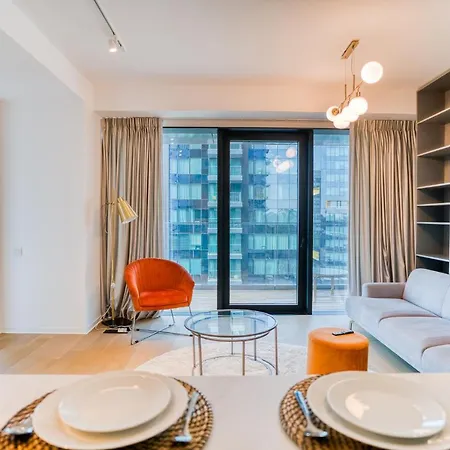A Window To Extravagance & Unmatched Views 布加勒斯特